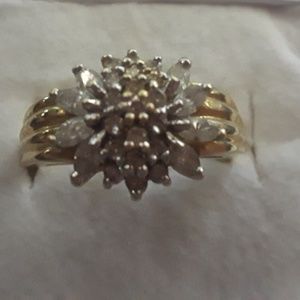Solid 14K Gold Ring with real Diamond Cluster